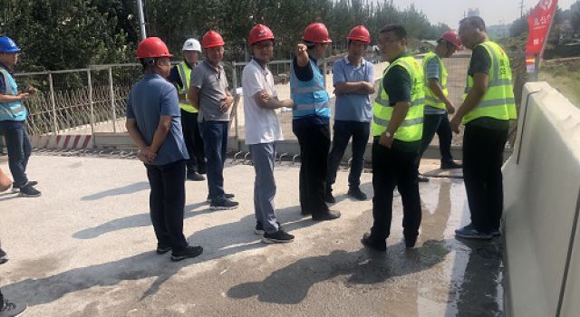 改建辦、質(zhì)監(jiān)站聯(lián)合組織對膠海線進行檢查