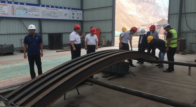 市交通運輸綜合行政執(zhí)法支隊對S229沂邳線改建工程進行質量安全監(jiān)督檢查