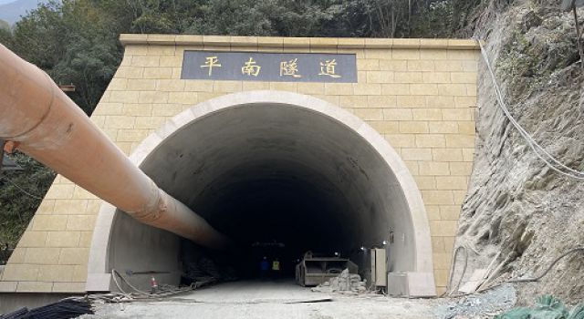 誓把蜀道變通途——九綿高速建設(shè)現(xiàn)場紀實