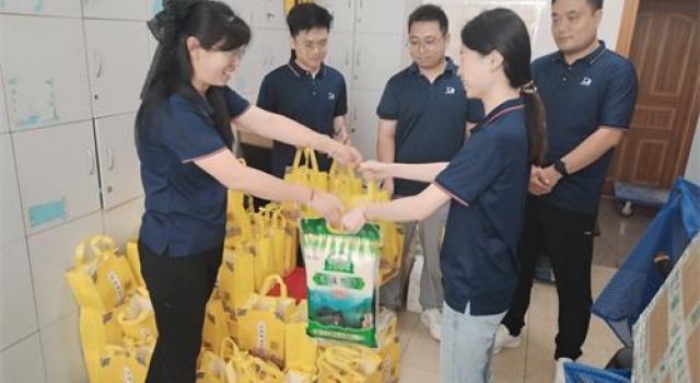 強(qiáng)基固本再奮楫、炎炎夏日送清涼